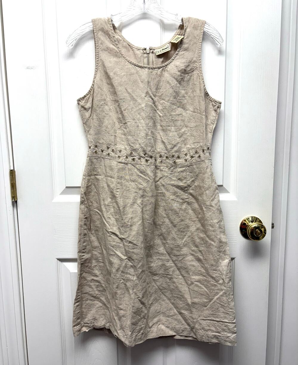 LL Bean Dress Linen Fit Flare
Embroidered, Sleeveless Women's Size 6